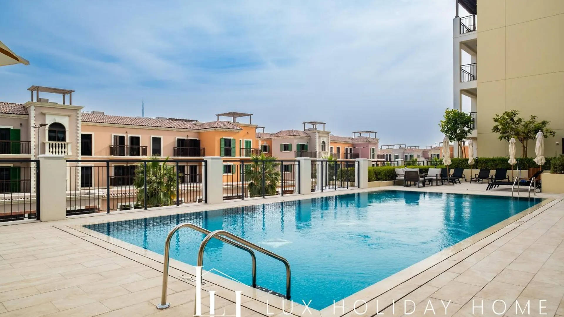 Lux The La Mer Luxury Burj View Suite 3 Dubai United Arab Emirates