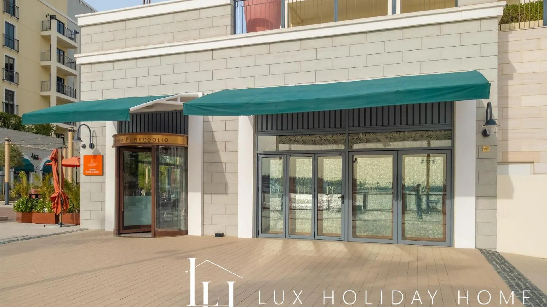 Lux The La Mer Luxury Burj View Suite 3 Dubai